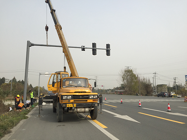 2019年青白江標(biāo)牌、信號(hào)燈安裝項(xiàng)目